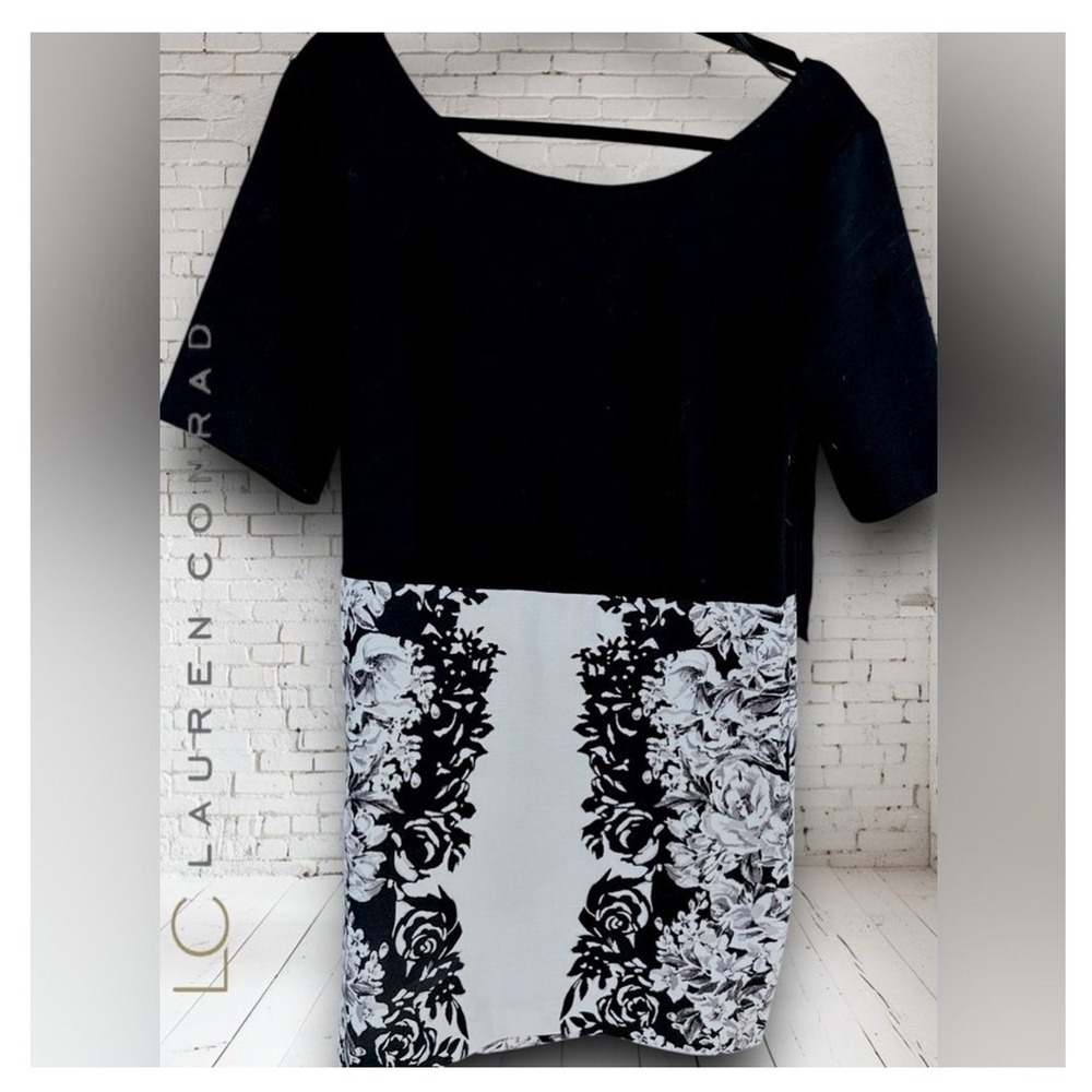 NWT Lauren Conrad stretchy midi dress Sz 16. Black and white. Beautiful floral